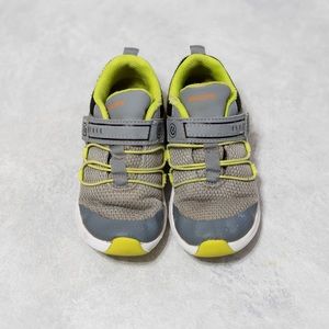 Saucony 9.5 Little Kids Light-Up Sneakers